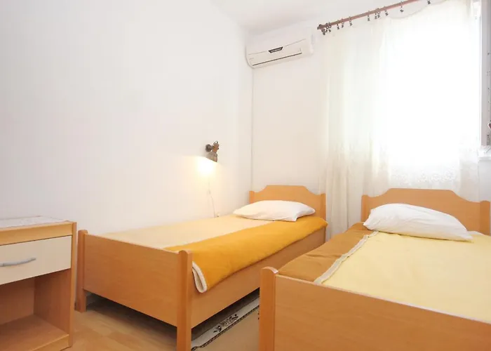 With Parking Space Orebic, Peljesac - 10073 奥瑞比克